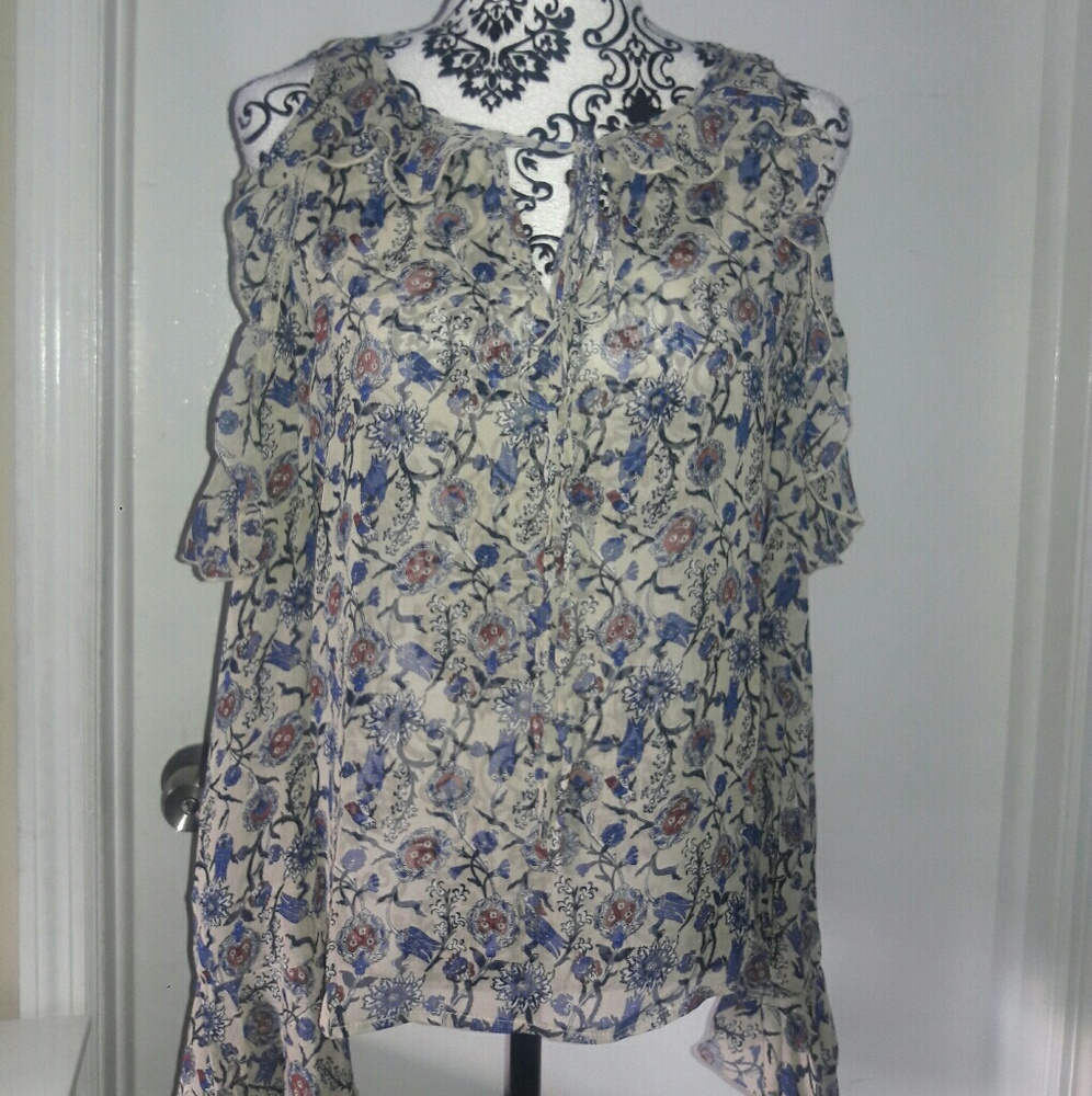 Cold Shoulder Blouse - Picture 3 of 5
